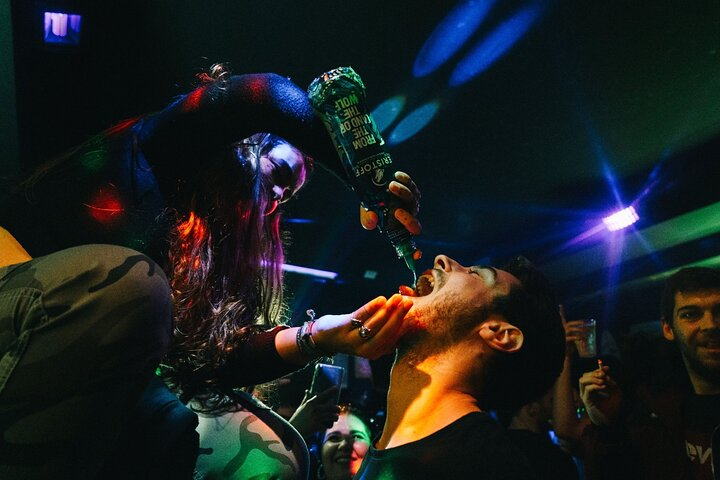 4-hour Guided Porto Pub Crawl with 6 drinks and VIP CLUBentry - Photo 1 of 8