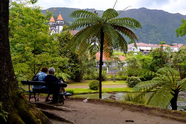 Adventure in the Furnas, with volcanoes, lagoons and tea plantations - Photo 1 of 11