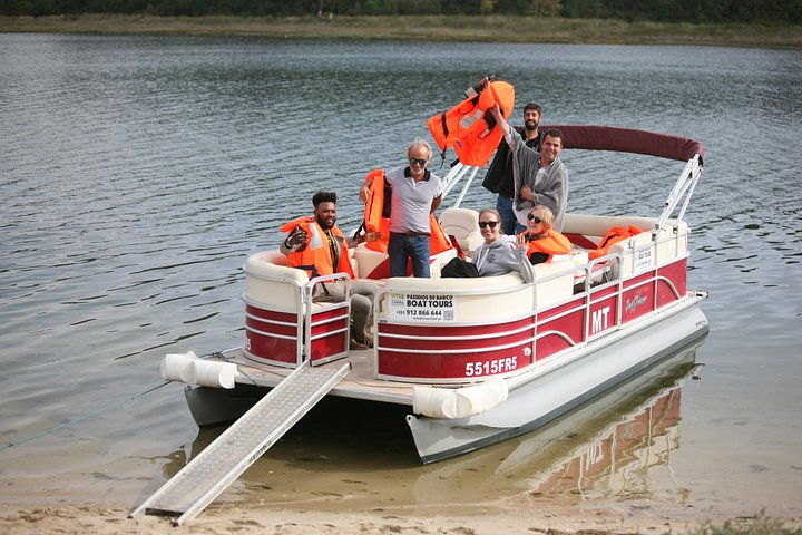 Boat tours in the Óbidos Lagoon - Photo 1 of 11