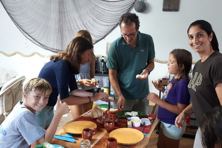 Dining Experience with local family - Photo 1 of 18