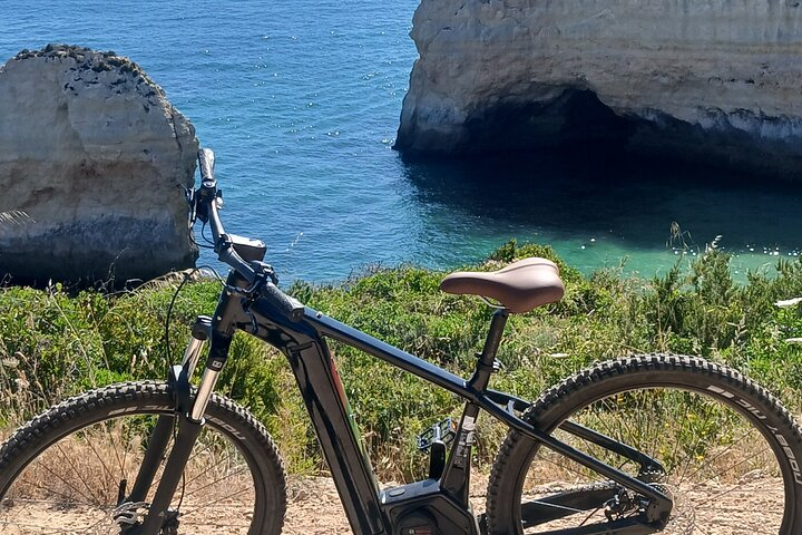 E-Bike Tour: Sete Vales Suspensos Trail (Marinha and Benagil) - Photo 1 of 22