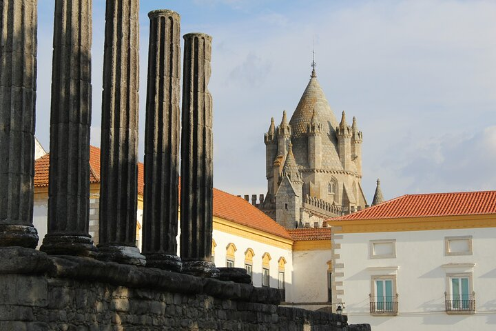 Walking Tour in Lisbon, OR Cascais, OR Sintra, OR Mafra ... - Photo 1 of 20