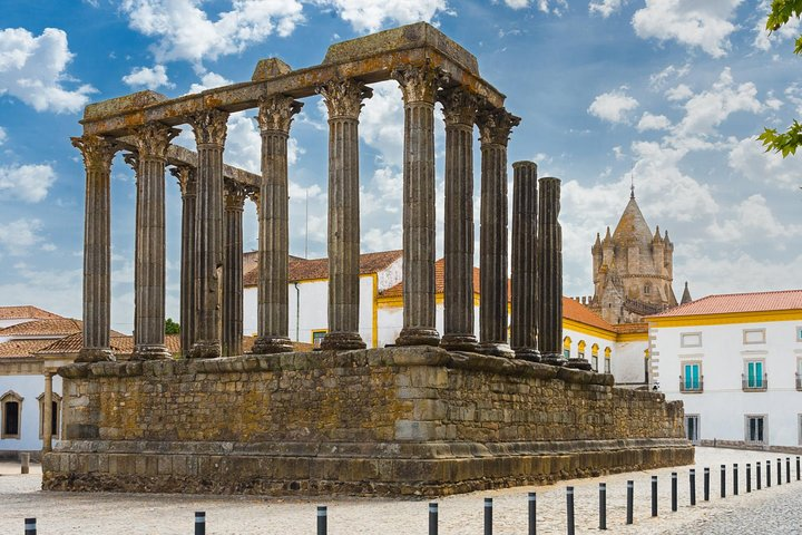 Évora