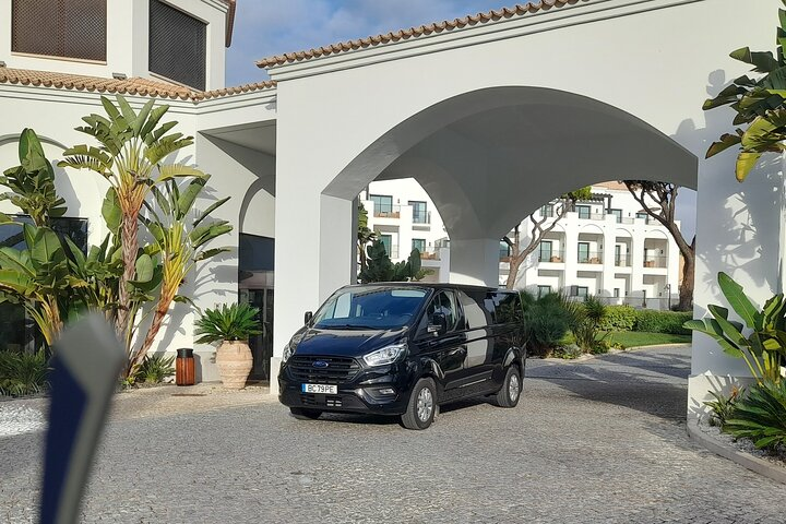 Private Transfer From Algarve to Sevilha By 8 Seats Minibus - Photo 1 of 5