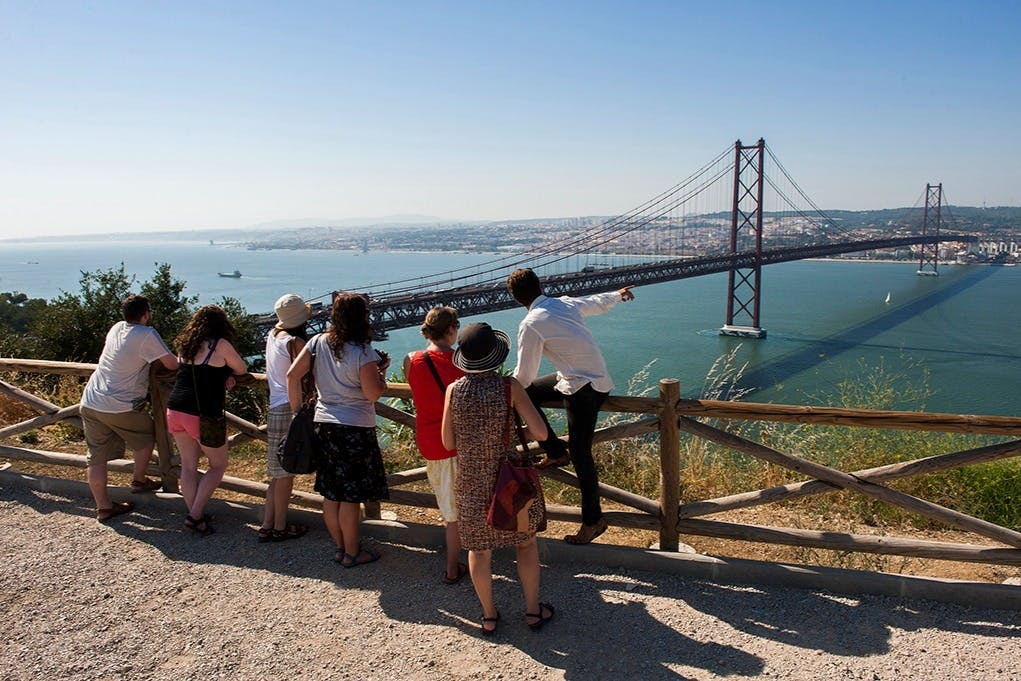 Arrábida & Sesimbra: Full-Day Wine Tour from Lisbon + Wine Tasting - Photo 1 of 7
