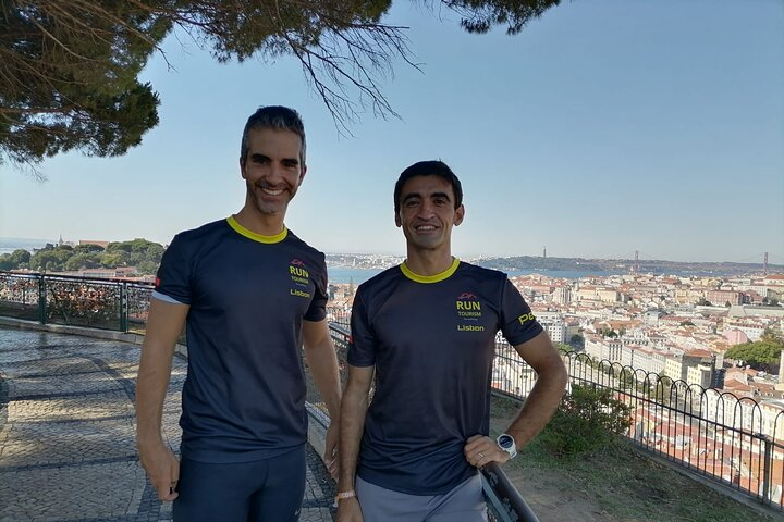 Guided Running Tour in Historic Lisbon  - Photo 1 of 7