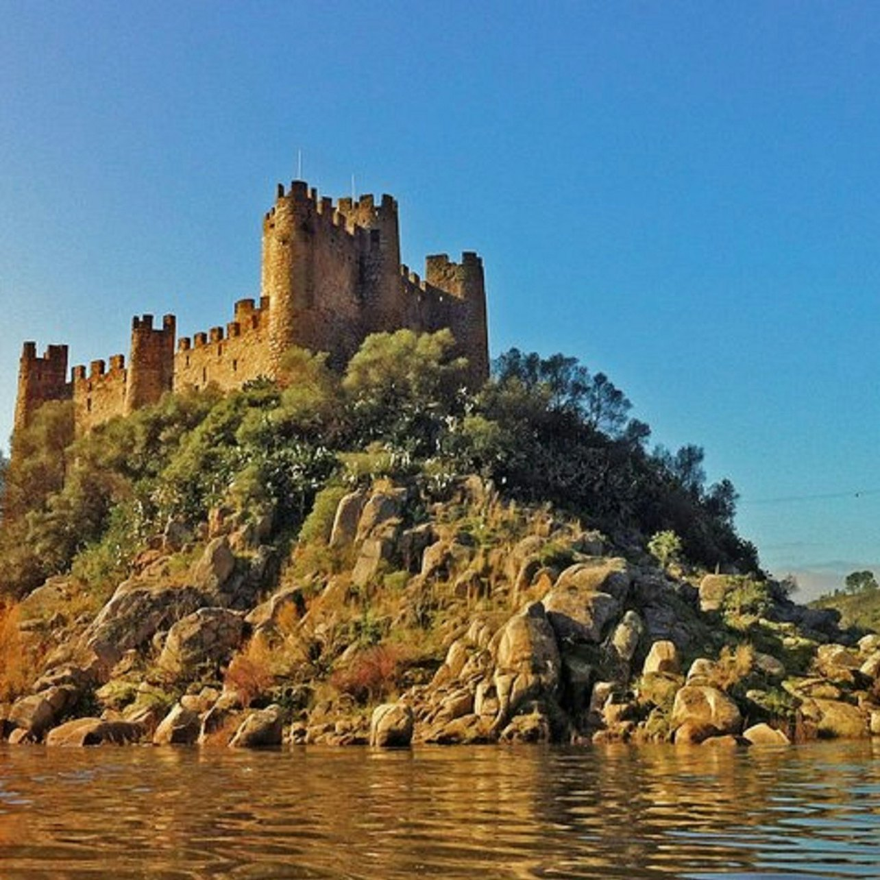 Almourol Castle: "Knights of Templar" Day Trip from Lisbon - Photo 1 of 12