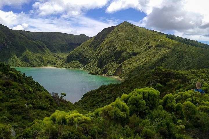 Partial view of Fogo lake.
