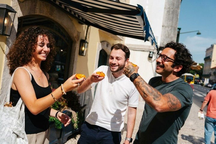 Lisbon Private 5-Hour Eco Tuk-Tuk Tour with Local Tastings - Photo 1 of 12