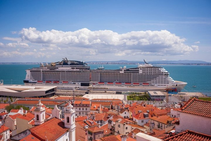Lisbon Airport or Cruise Port: Private Arrival Transfer to hotels - Photo 1 of 12