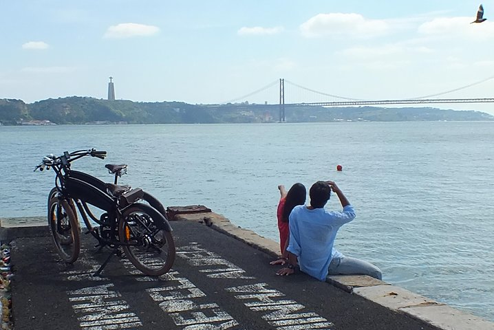 Lisbon Regular or Electric Bike Rental - Photo 1 of 13