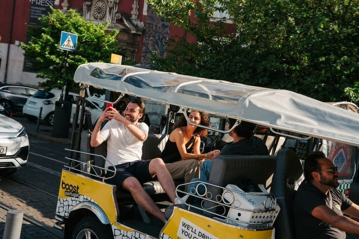 Private Eco Tuk Tuk Tour through the Heart of the City - Photo 1 of 12