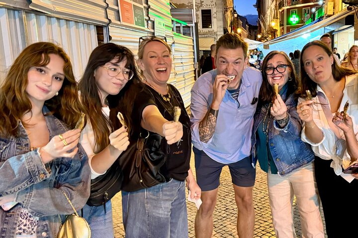 Lisbon Foodie Walk: 18+ Tastings & Local Wines - Photo 1 of 24