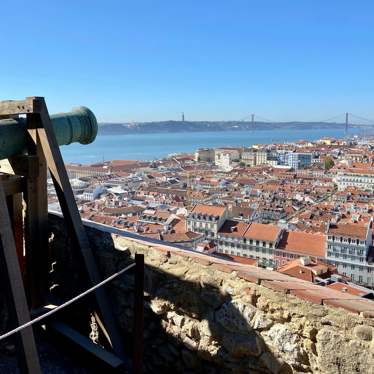 Lisbon: Guided Walking Tour + São Jorge Castle Visit - Photo 1 of 14