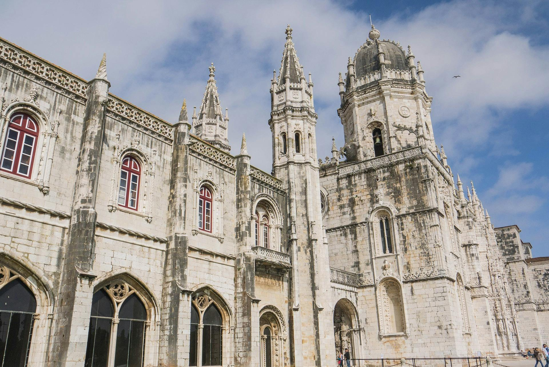 Lisbon: Jerónimos Monastery Guided Tour + Belém Walking Tour - Photo 1 of 3