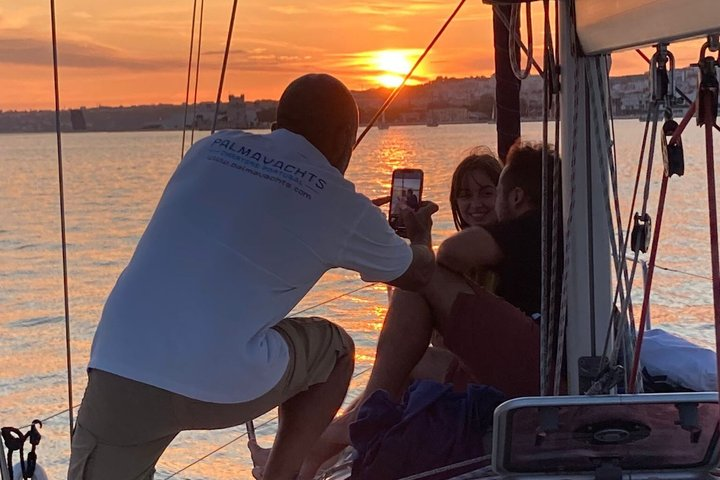 Lisbon Private Romantic 2h Cruise with sparkling wine-Day/Sunset - Photo 1 of 19