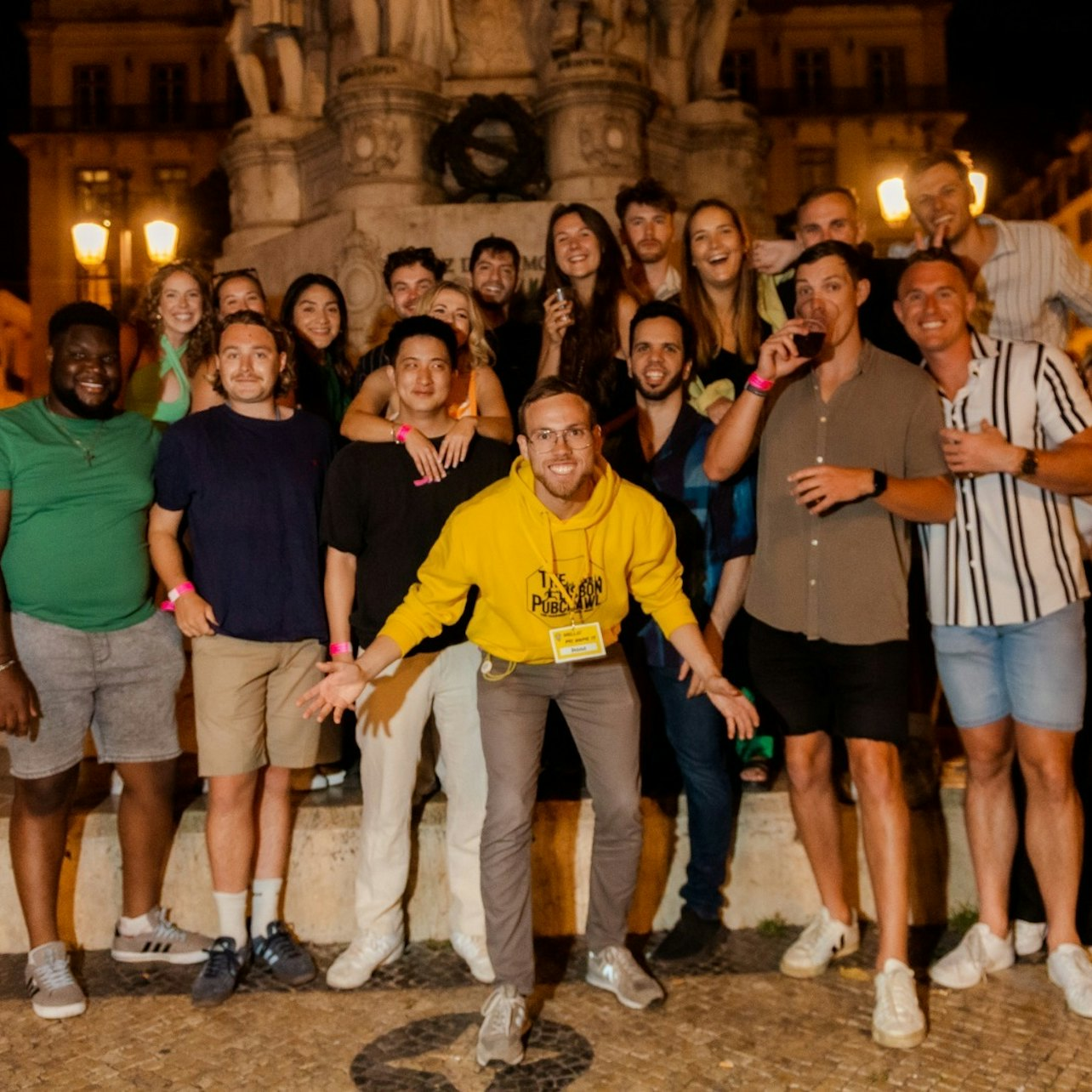 Lisbon: Pub Crawl with Open Bar, Shots, and VIP Club Entry - Photo 1 of 8