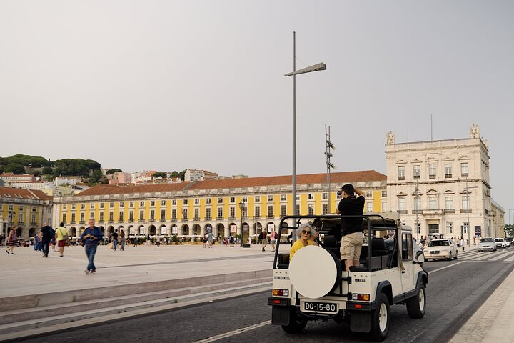 LISBON DAILY TOUR in a Vintage Jeep with FOOD & DRINK Tastings - Photo 1 of 25