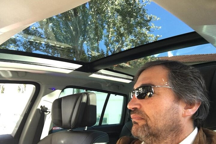 Transfer from Lisbon Airport to Lisbon  - Photo 1 of 3