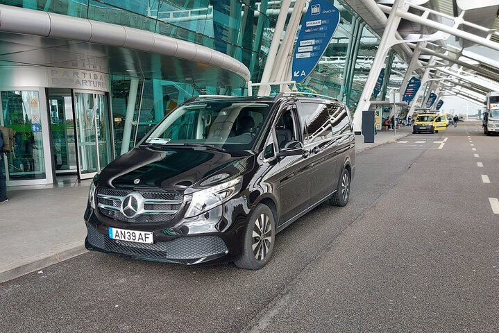 Need a transfer from Porto to Pinhão? - Photo 1 of 12