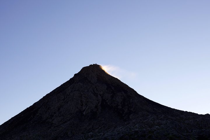 Climb Pico Mountain Private Day Trip