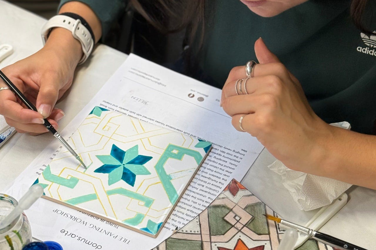 Porto: Guided Tile Painting Workshop + Snack & Wine - Photo 1 of 8