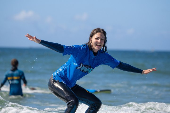 Surf class in Porto - Amazing for beginners - Photo 1 of 17