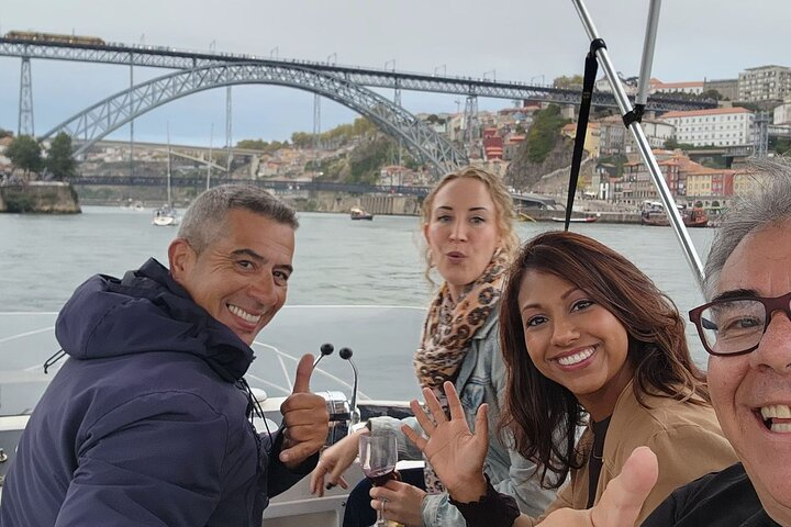 Port : Sunset or Daytime, Charming Yacht, welcome drinks & Snaks - Photo 1 of 21