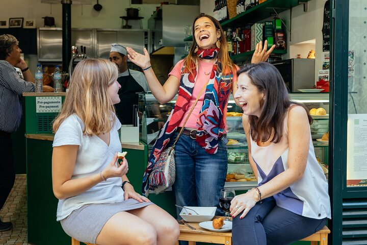 Lisbon private food tour with a local private guide