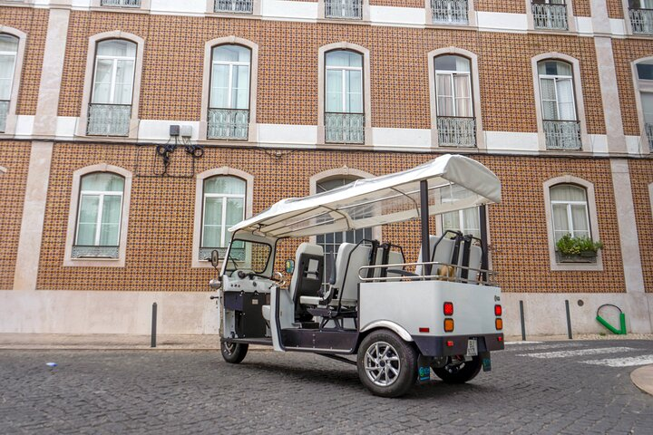 Secret Lisbon by Tuk Tuk - Mouraria, Graça & Alfama