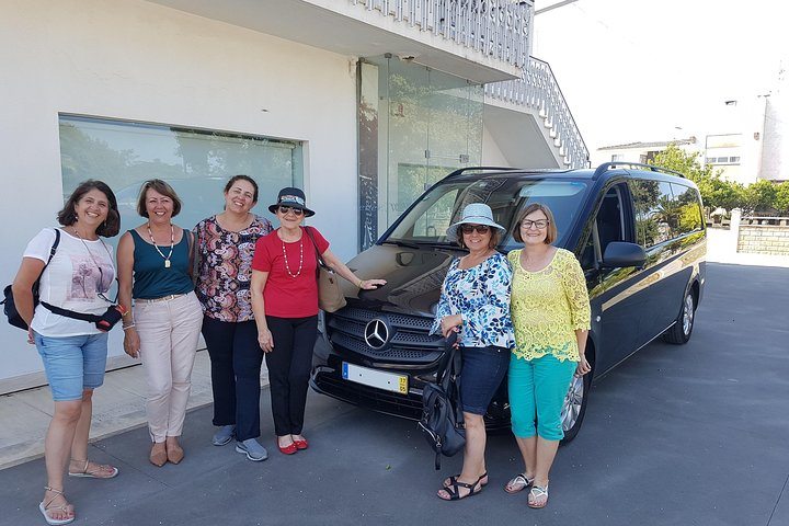 Private transfer Santiago Compostela to Lisbon - Photo 1 of 6