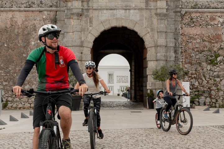 E-bike in the backroads of Cascais and Sintra - Photo 1 of 20