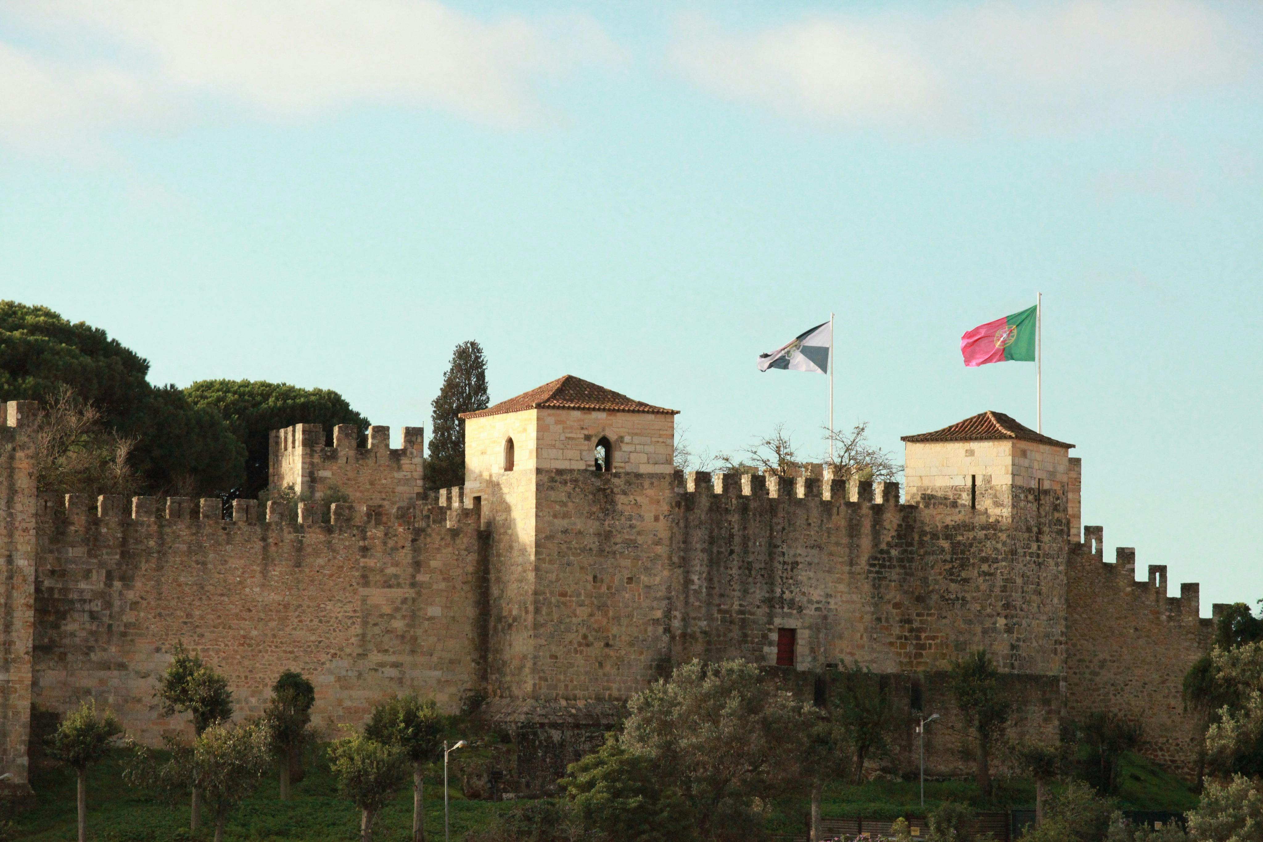 São Jorge Castle: Fast Track Ticket + Guided Tour - Photo 1 of 8
