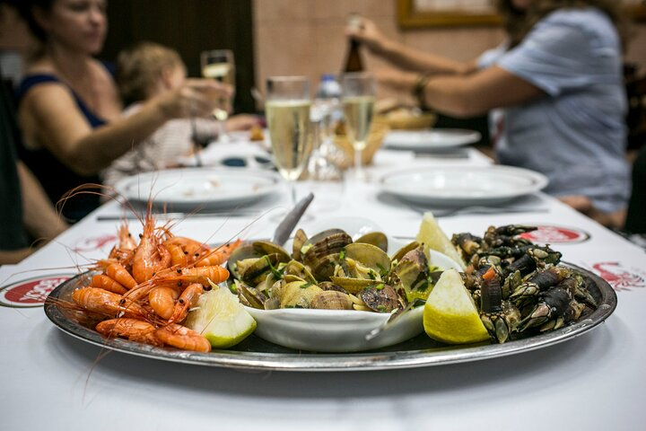 Song of the Sea: Fish, Seafood and Tradition in Lisbon’s Port Zone - Photo 1 of 6