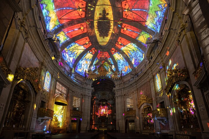 ポルト の Spiritus Porto: Videomapping Immersive Show at Clerigos