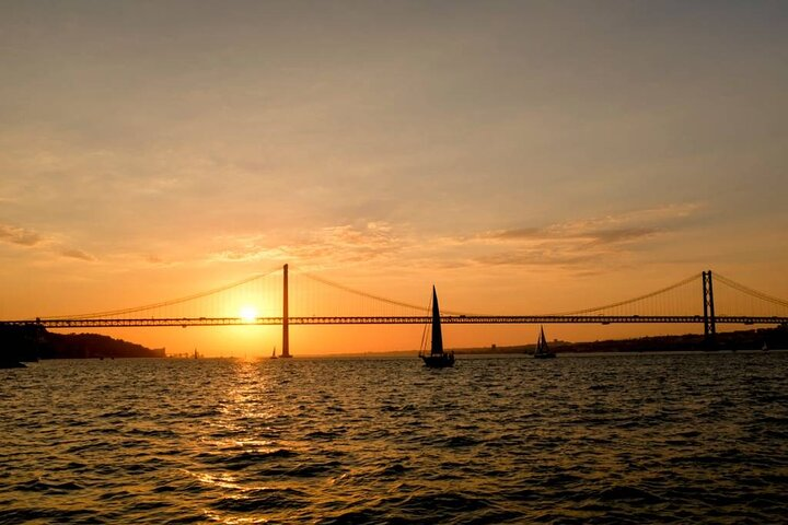 Sunset and Sea Food in Cacilhas - Photo 1 of 5