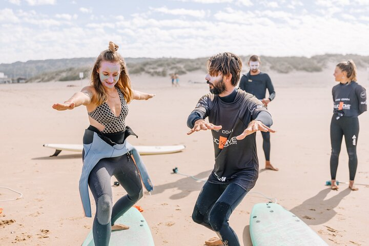 Surf Gear Rental in Almada - Photo 1 of 15