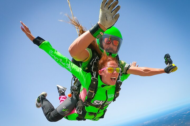 Algarve Tandem Skydive 15.000ft - Photo 1 of 24