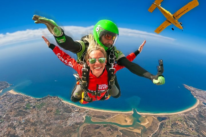 Algarve Tandem Skydive 15.000ft (5000m) - Photo 1 of 25