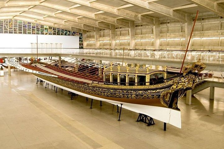 The Portuguese Colonial Empire - Photo 1 of 8