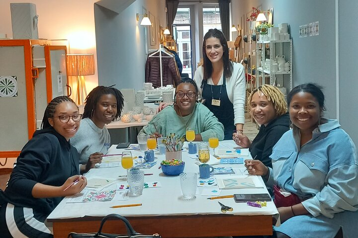 Gather with friends at Boiler Studio where creativity flows alongside refreshing cocktails. Capture Porto's essence through tile painting while sharing laughter and memorable moments. A perfect blend of culture and fun!