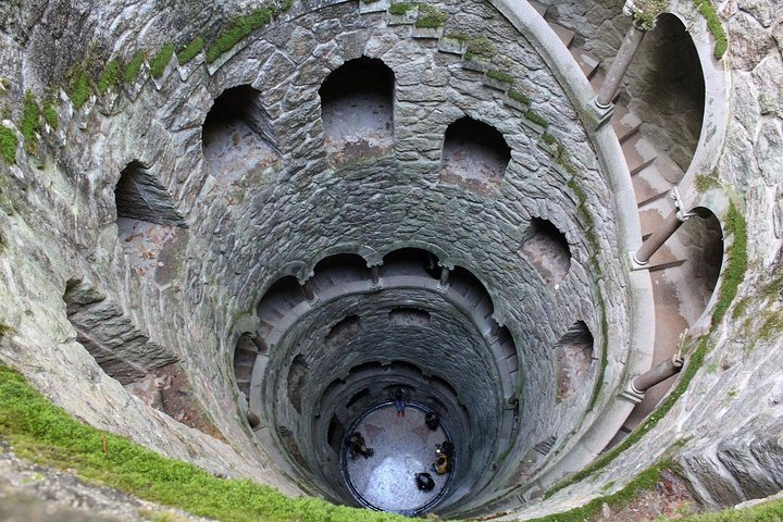 Quinta da Regaleira. Initiatory well
Tour Sintra from Lisbon