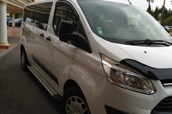Private transfers between Lisbon and Vilamoura/Quarteira/Loulé - Photo 1 of 4
