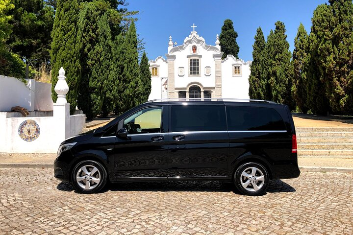 Luxury Limousine Transfers in Portugal - Photo 1 of 6