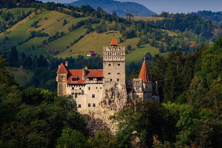 Beautiful landscapes of Transylvania - Dracula’s Castle - Photo 1 of 3