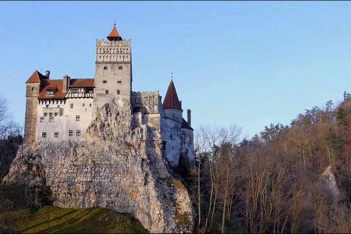 A photo of Bran Castle form outside.