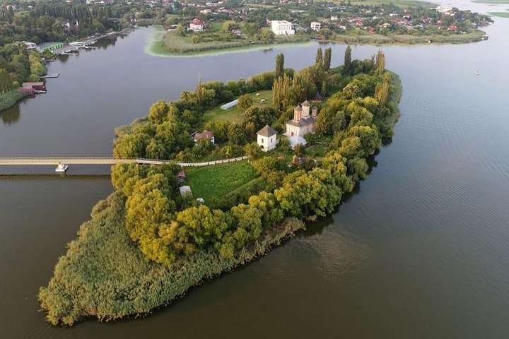 Dracula's Tomb and Mogosoaia Palace, Private Tour from Bucharest - Photo 1 of 7