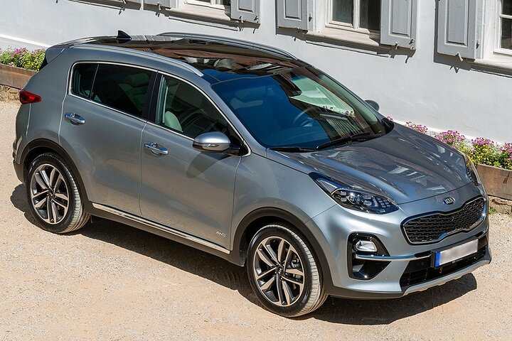 Private Driver to Bucharest from Arad - Photo 1 of 22