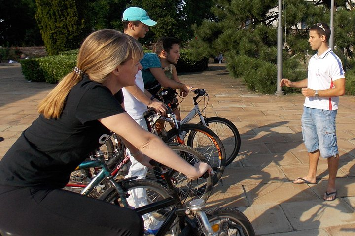 Cycling the parks, ride through the ages - Photo 1 of 6