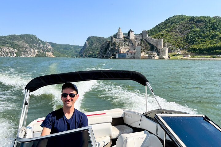 Golubac fortress Speed boat